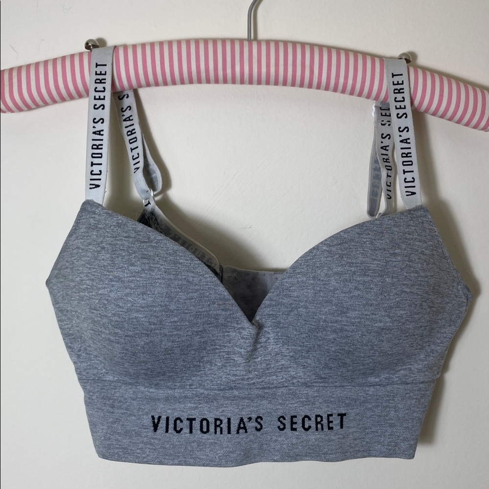 VICTORIAS SECRET Grey Lightly Lined Tee Shirt Bralette Witeless Size Small